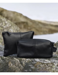 Q-QD879-NuHide® Washbag 2